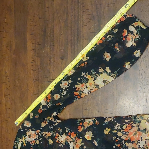 Forever 21 Sheer Floral Button-down Long-sleeved Top - Picture 9 of 13